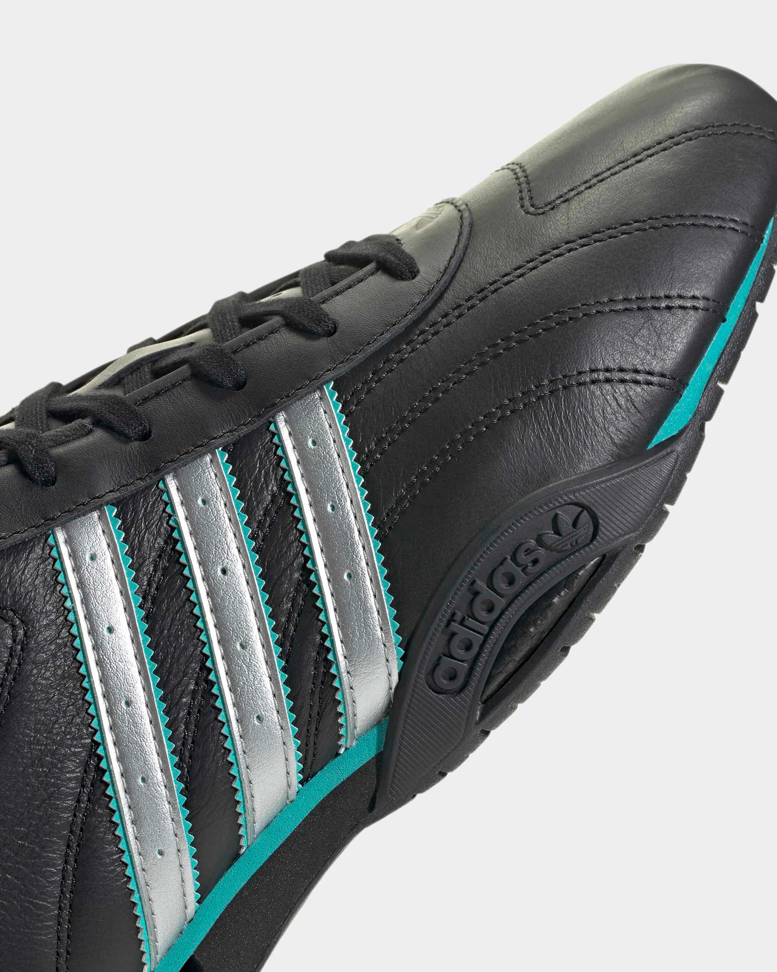 Adiracer Lo Shoes Black - Image 8
