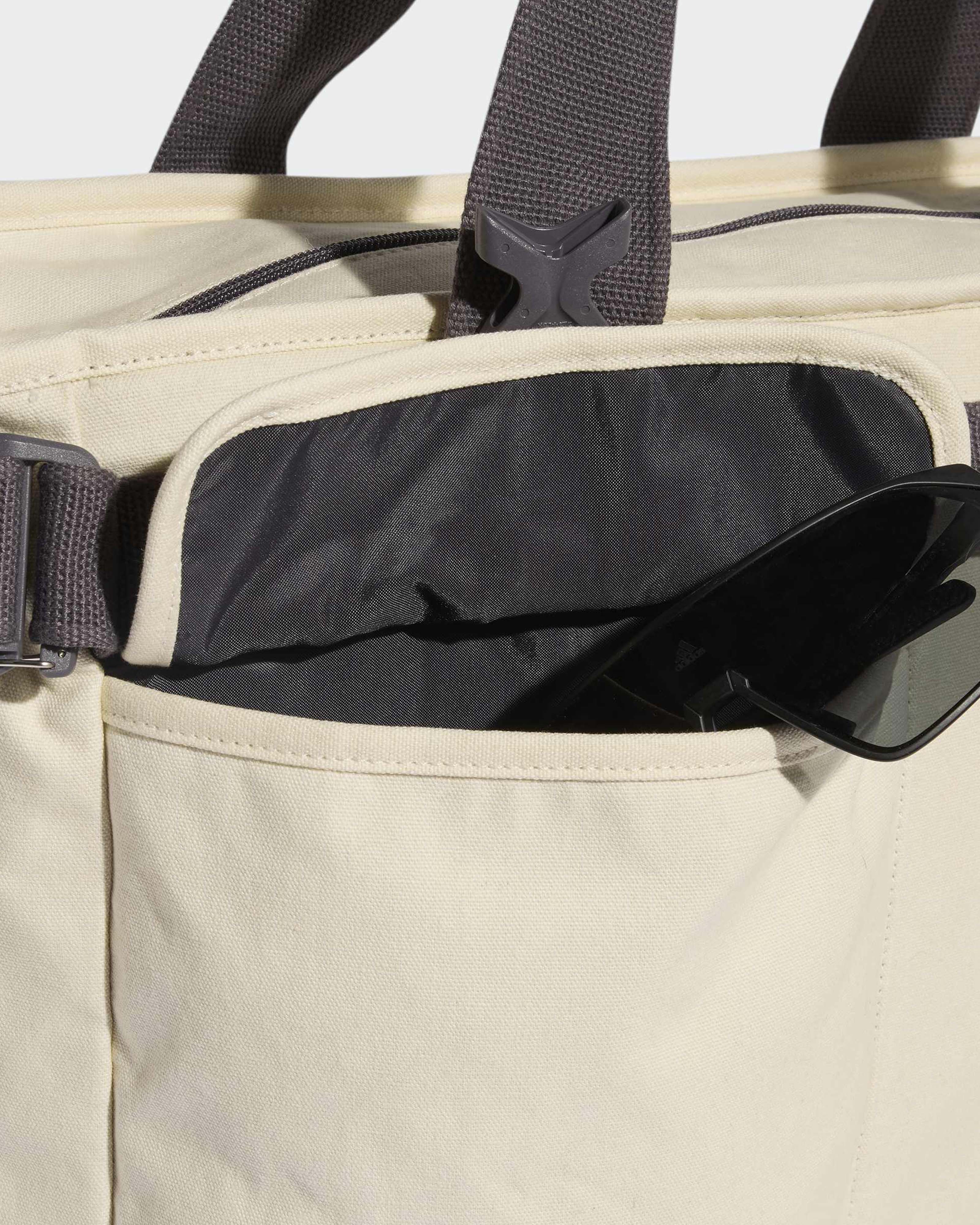 Silver Arrows Tote Bag Off White - Image 5
