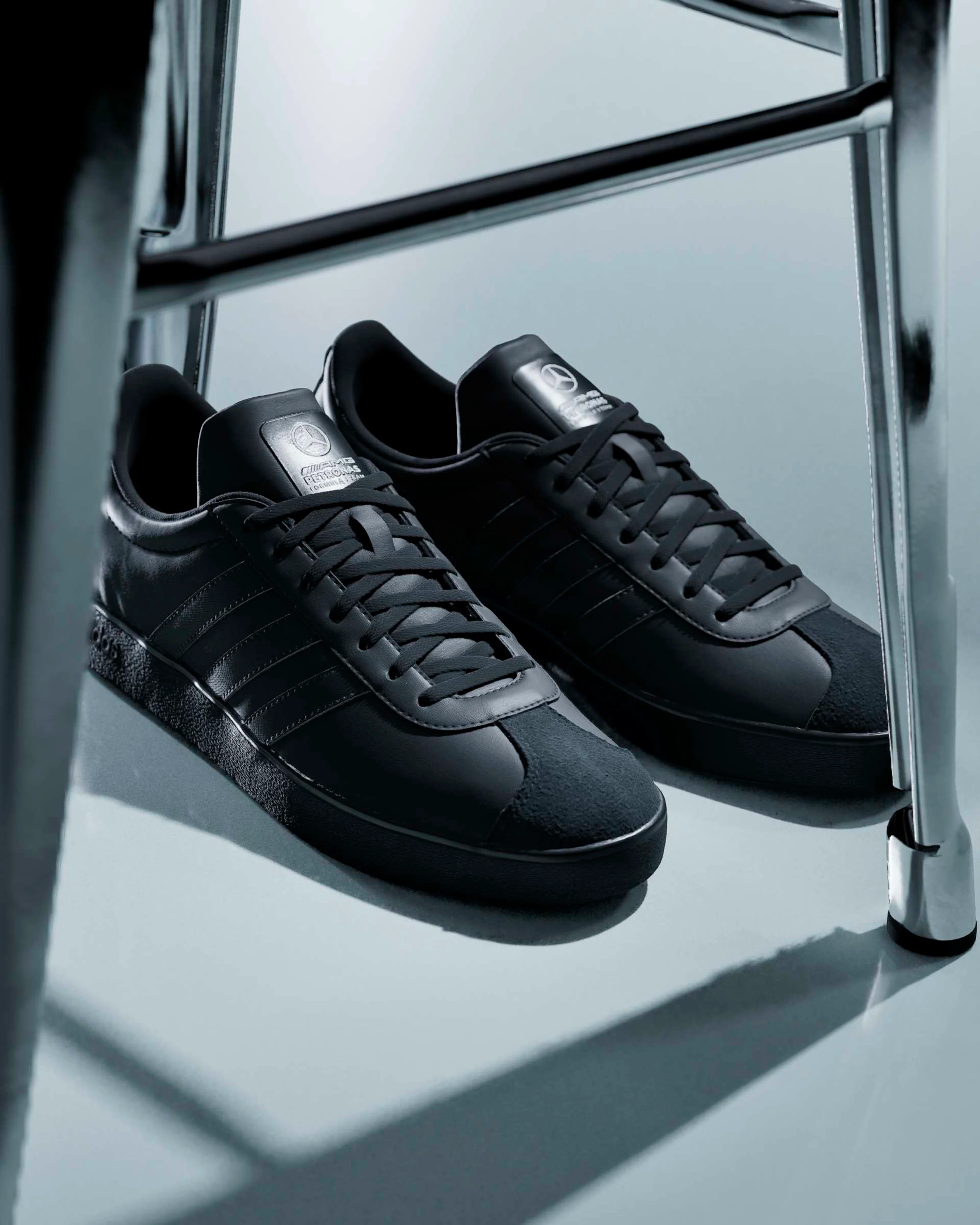 VL Court Shoes Midnight Black - Image 10