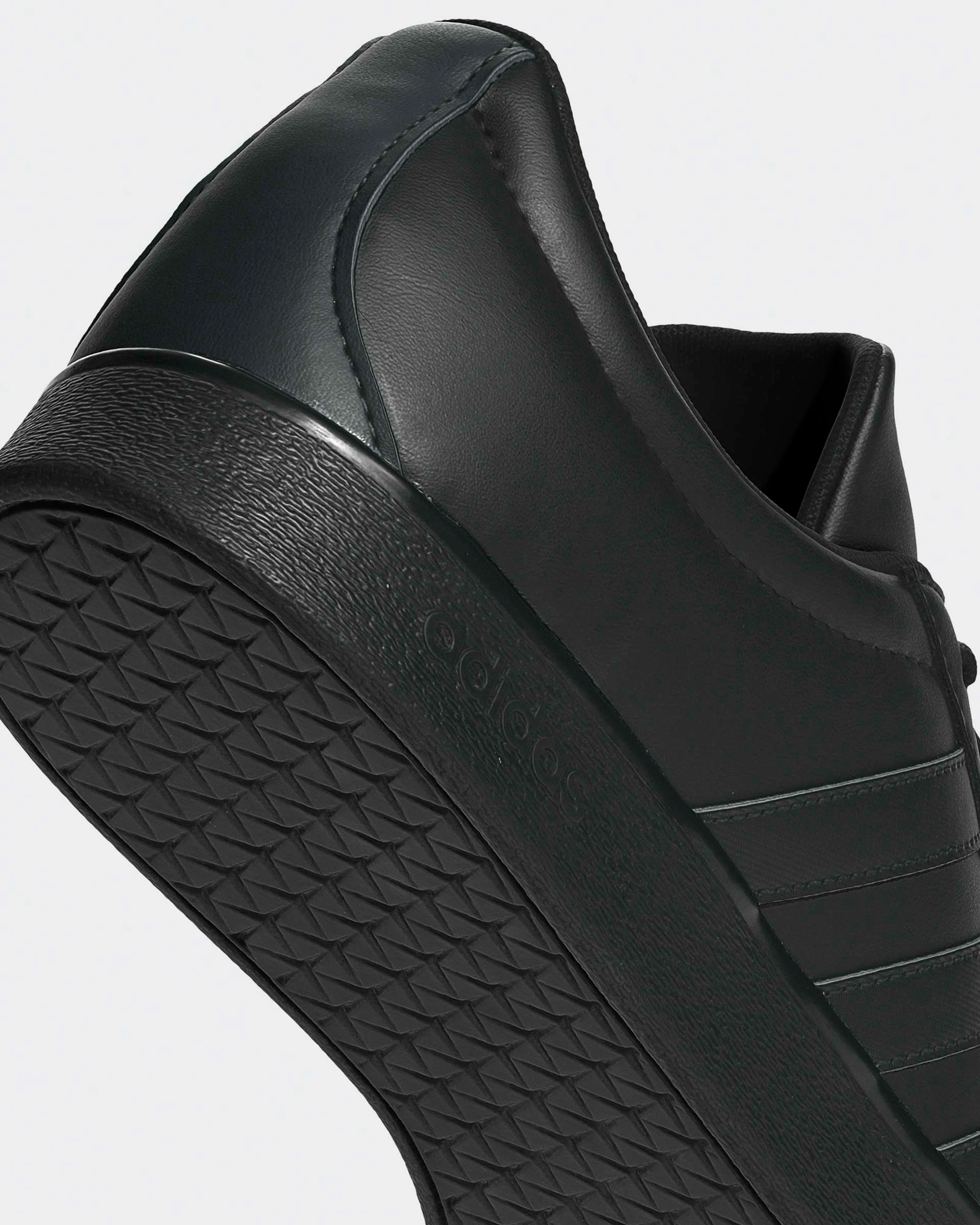 VL Court Shoes Midnight Black - Image 8
