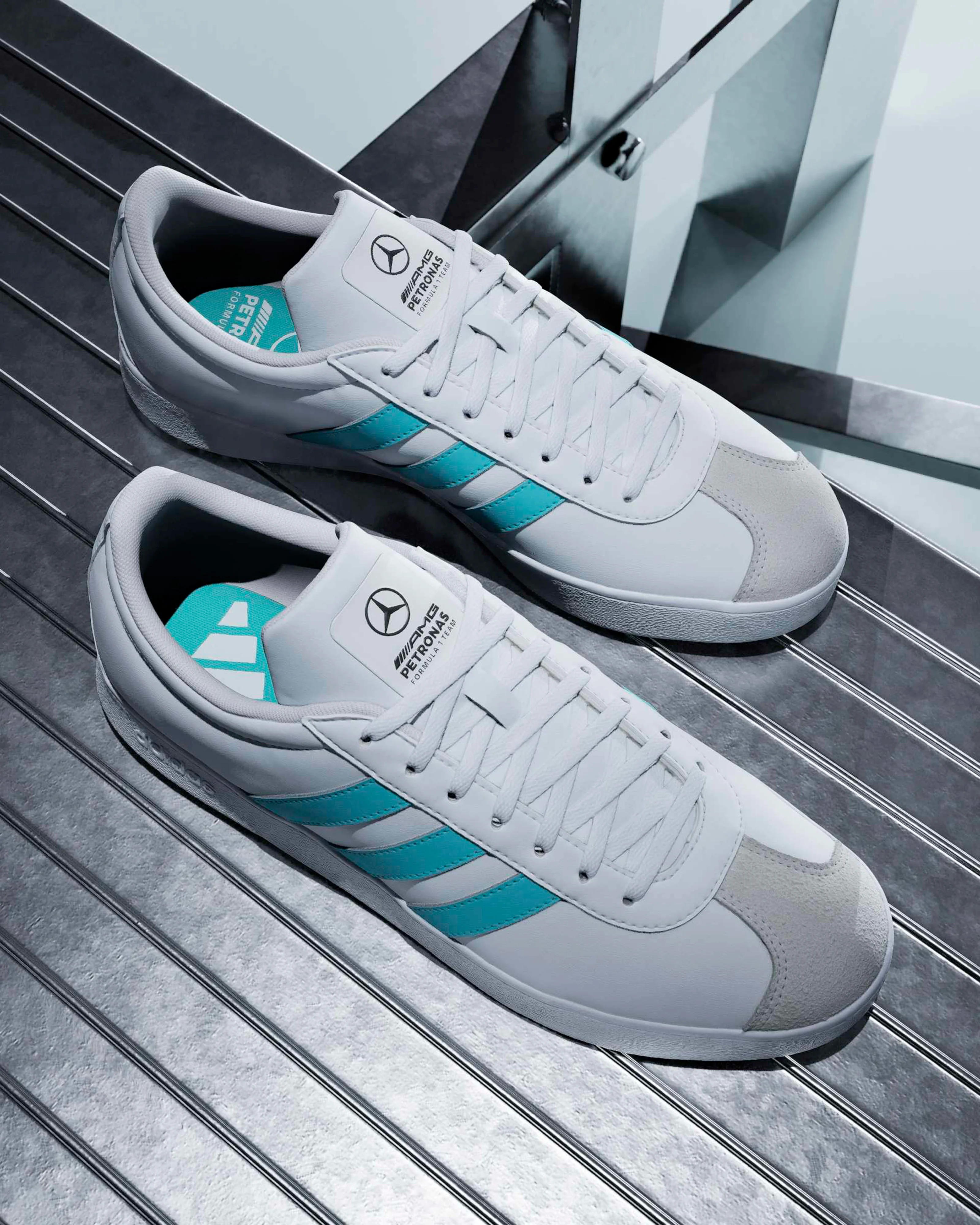 VL Court Shoes White - Image 10