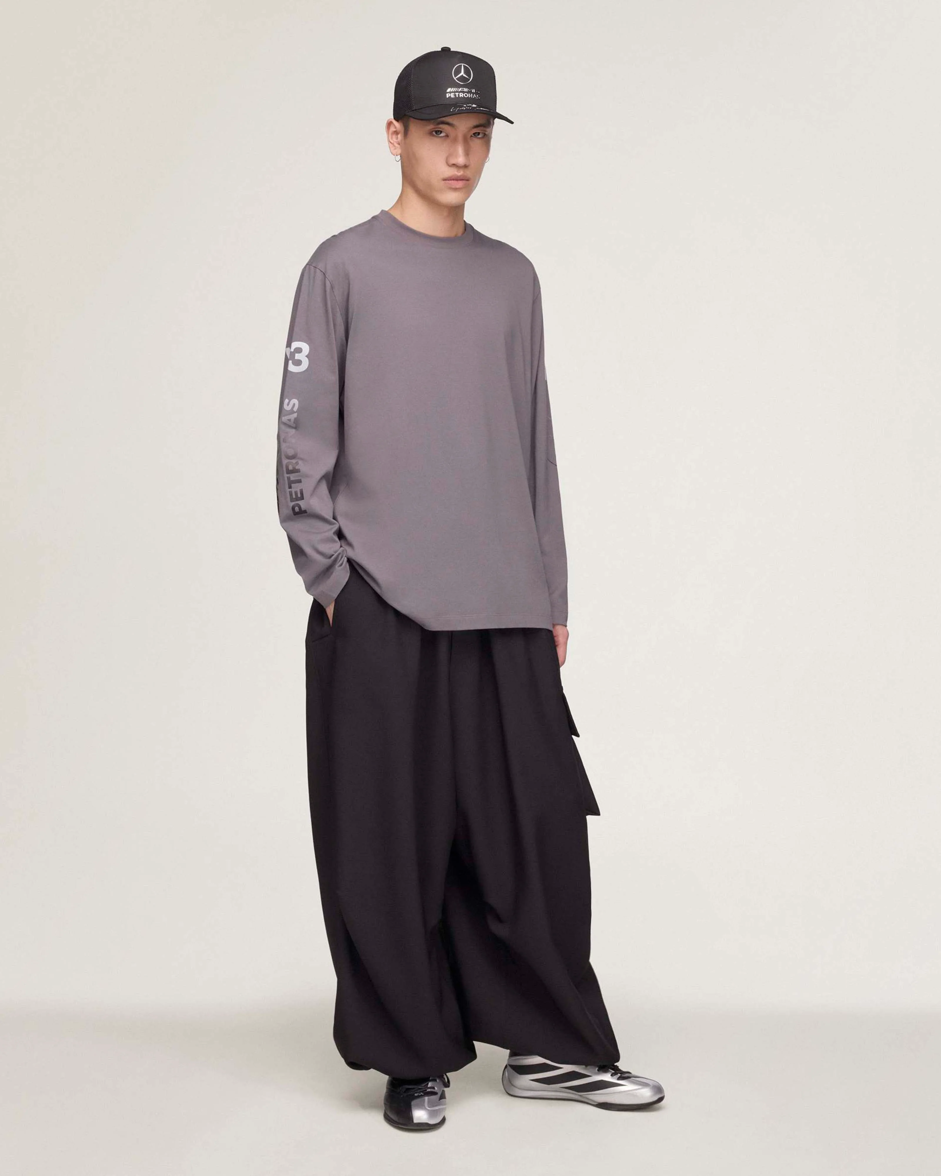 Y-3 Chaos Long-Sleeve T-shirt Grey - Image 4
