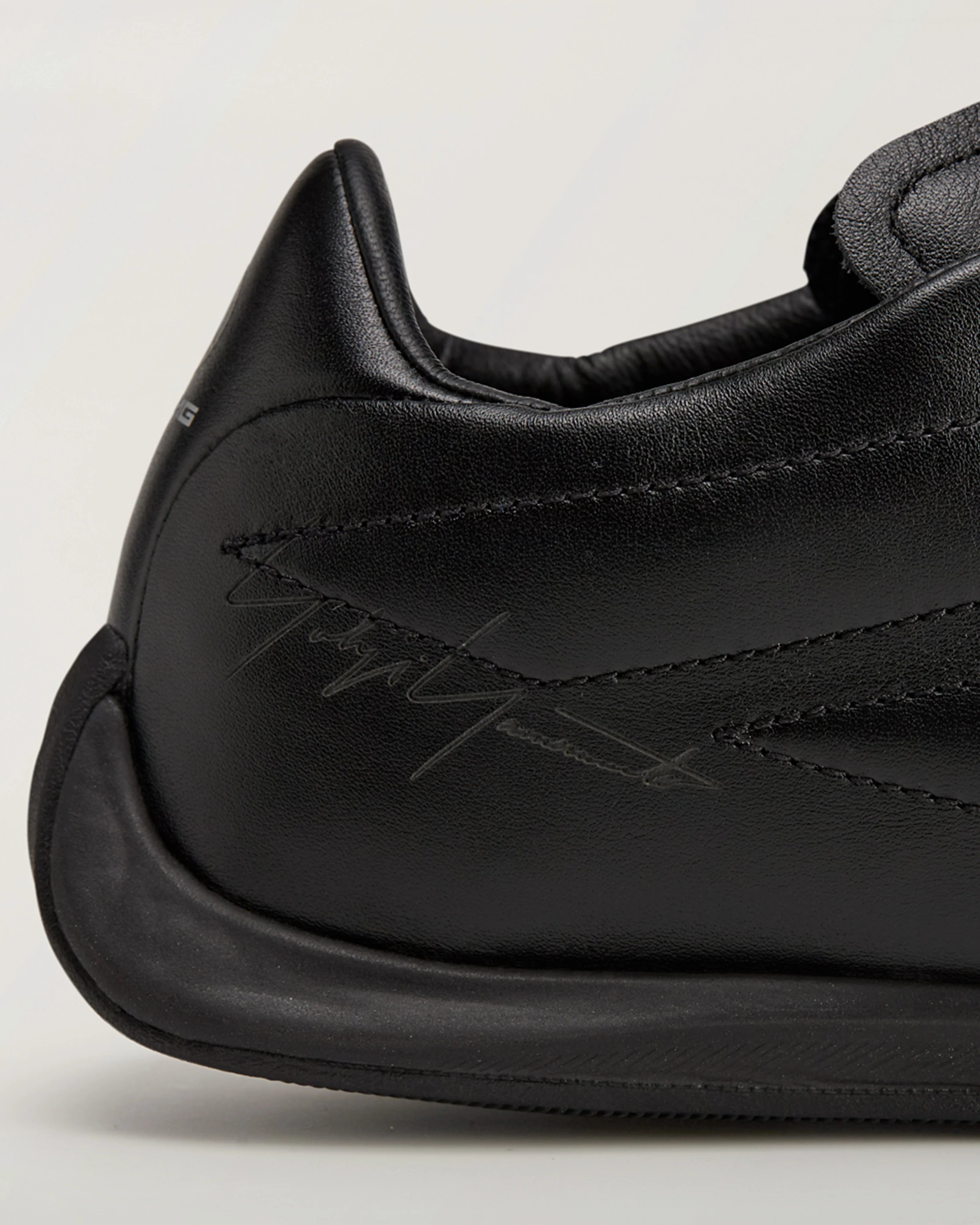 Y-3 Feroza Low Shoes Black - Image 8