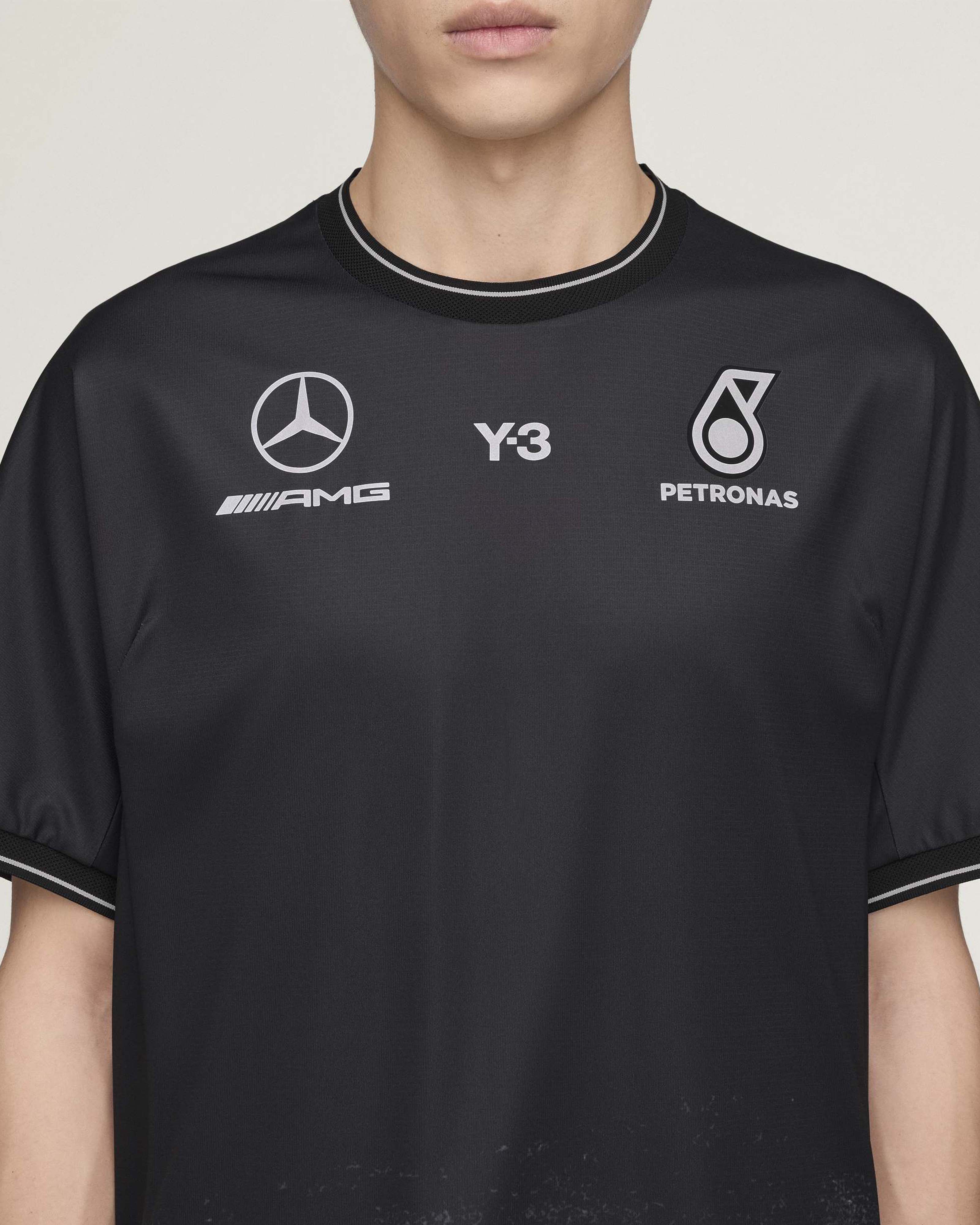 Y-3 Short-Sleeve Mechanics Tee Black - Image 7
