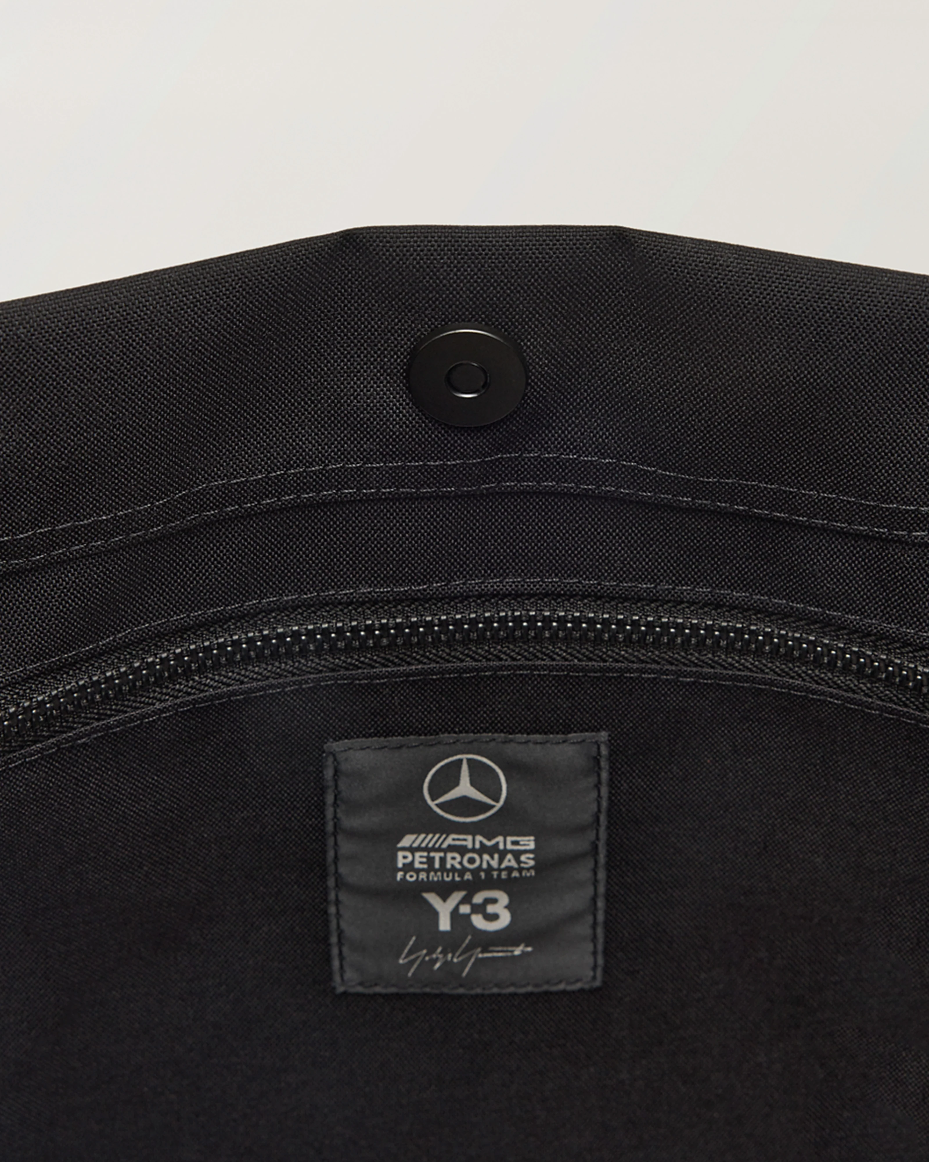 Y-3 Tote Bag Black - Image 4