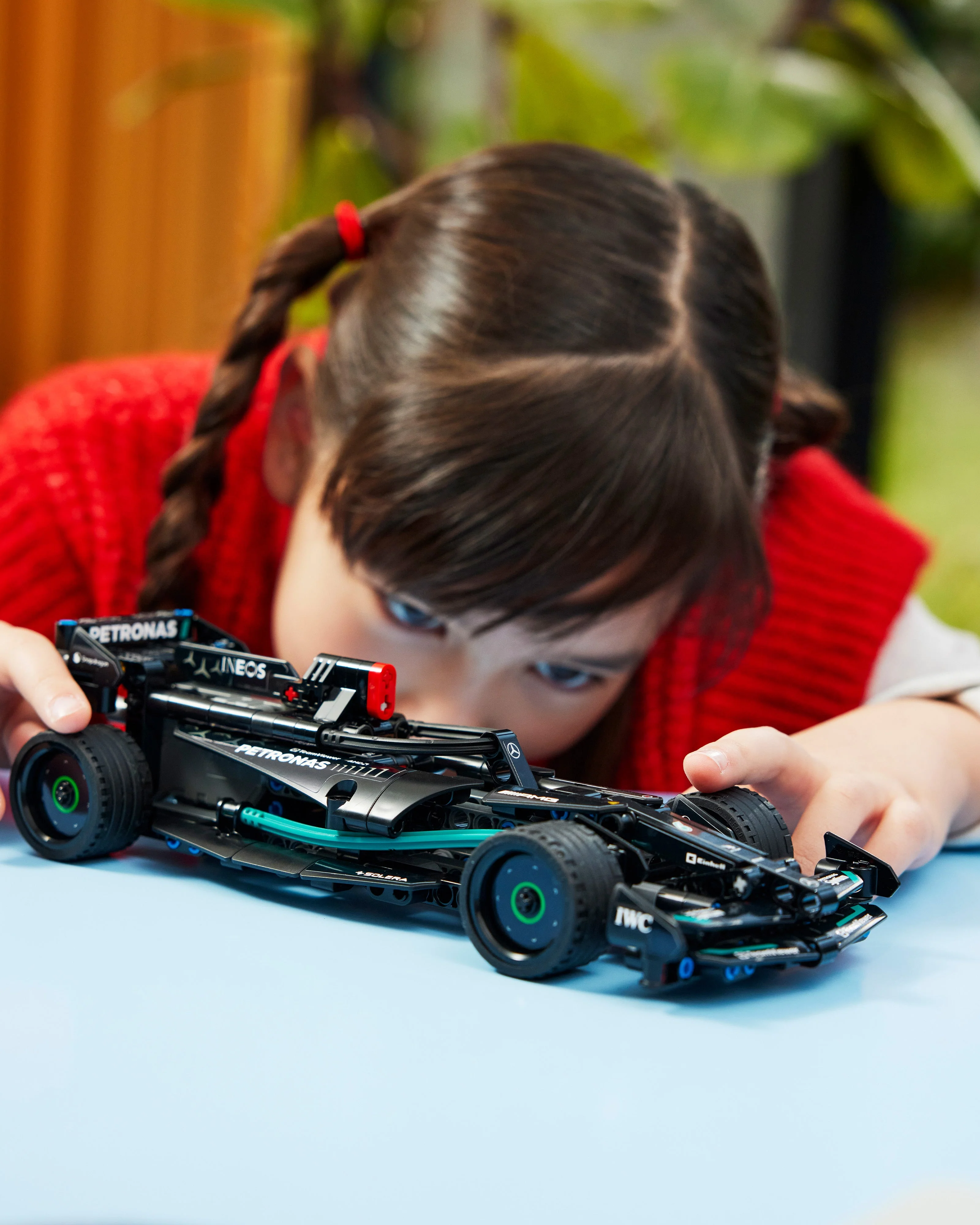 LEGO® Technic Mercedes-AMG F1 W14 E Performance Pull-Back - Image 4