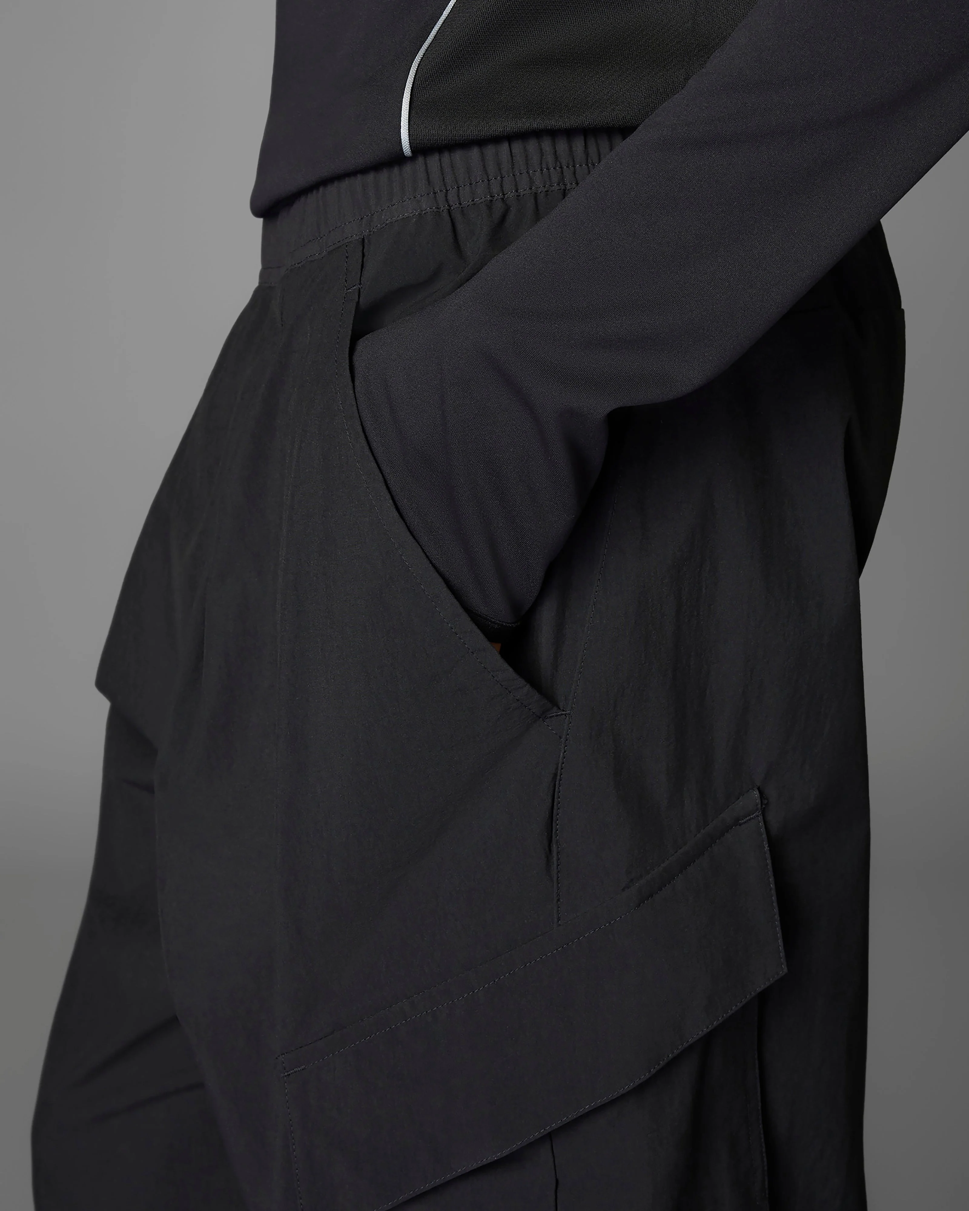 Mens 2025 Mechanics Joggers Black - Image 4